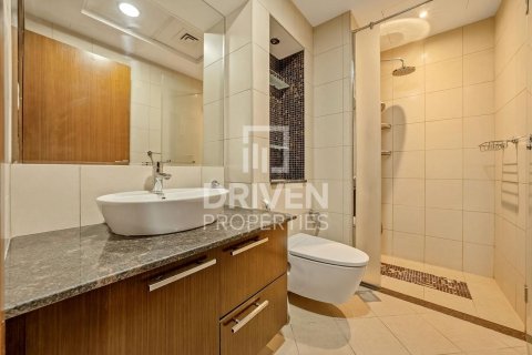 Apartment in Bay Square, Business Bay, Dubai 1 bedroom, 113.71 sq.m. № 128630 - photo 8
