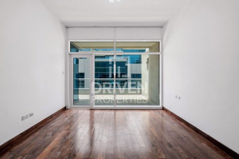 Apartment in Bay Square, Business Bay, Dubai 1 bedroom, 113.71 sq.m. № 128630 - photo 10