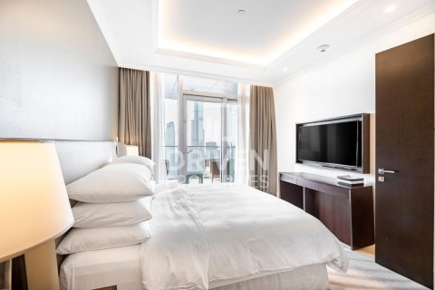 Apartamento en The Address Residence Fountain Views, Downtown Dubai (Downtown Burj Dubai), Dubai, 3 dormitorios, 203 m², № 19121 - foto 4