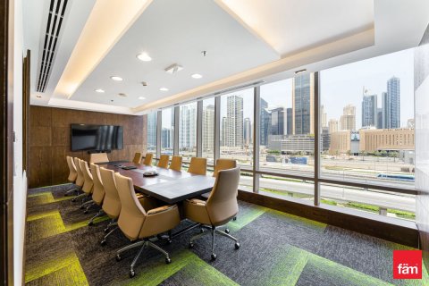 Office in Dubai 451.3 sq.m. № 115083 - photo 23
