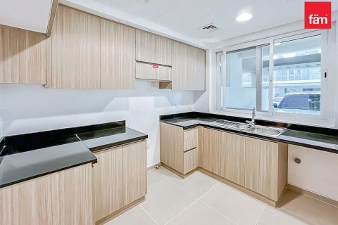 Villa in Dubai 4 bedrooms, 112.2 sq.m. № 115086 - photo 7