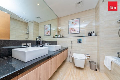 Apartment in Business Bay, Dubai 3 bedrooms, 176.5 sq.m. № 115089 - photo 18