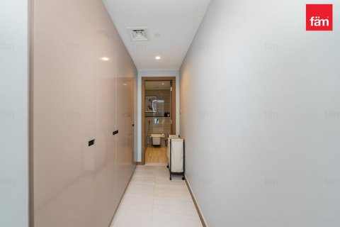 Apartment in Business Bay, Dubai 3 bedrooms, 176.5 sq.m. № 115089 - photo 13