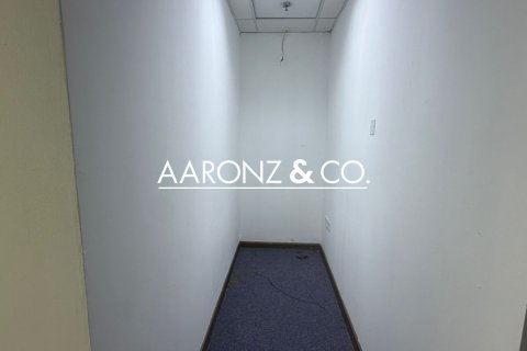Office in Business Bay, Dubai 94 sq.m. № 96659 - photo 12
