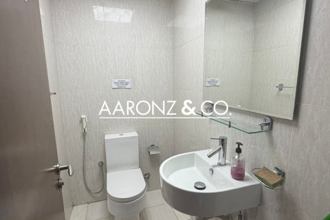 Office in Business Bay, Dubai 94 sq.m. № 96659 - photo 14