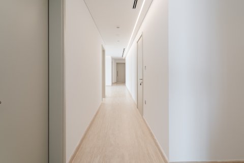 Apartment in Palm Jumeirah, Dubai 3 bedrooms, 559 sq.m. № 120381 - photo 17