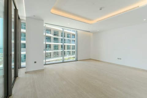 Apartment in Palm Jumeirah, Dubai 3 bedrooms, 559 sq.m. № 120381 - photo 8