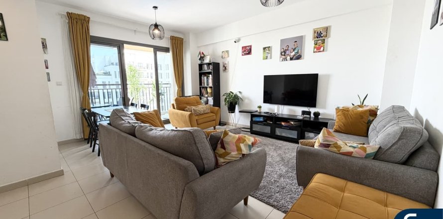 Apartment in Town Square, Dubai 3 bedrooms, 131 sq.m. № 98325