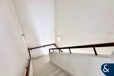 Купить таунхаус в The Valley, Дубай: 4 спальни, 240м², № 98314 - фото 5