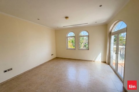 Villa in Jumeirah Park, Dubai 3 bedrooms, 675.4 sq.m. № 114447 - photo 11