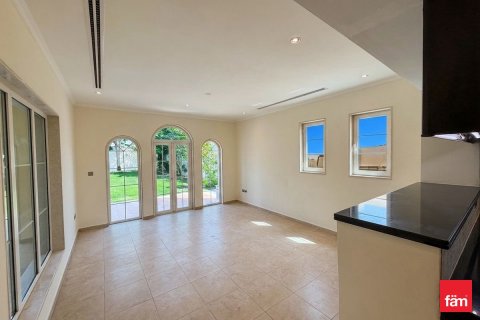 Villa in Jumeirah Park, Dubai 3 bedrooms, 675.4 sq.m. № 114447 - photo 5