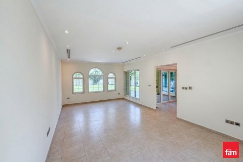 Villa in Jumeirah Park, Dubai 3 bedrooms, 675.4 sq.m. № 114447 - photo 4