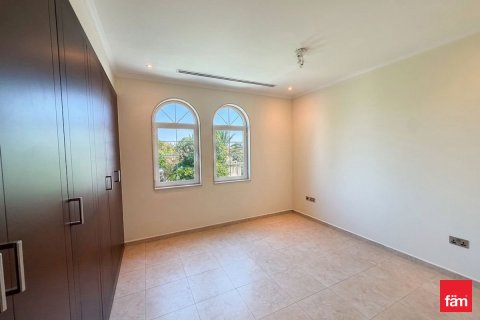 Villa in Jumeirah Park, Dubai 3 bedrooms, 675.4 sq.m. № 114447 - photo 27