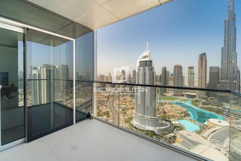 Купить квартиру в The Address Residence Fountain Views, Даунтаун Дубай (Даунтаун Бурдж Дубай), Дубай: 3 спальни, 203м², № 15063 - фото 2