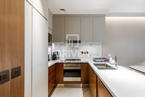 Купить квартиру в Даунтаун Дубай (Даунтаун Бурдж Дубай), Дубай: 2 спальни, 114м², № 65068 - фото 7