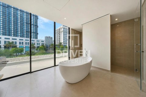 Villa in Dubai Hills Estate, Dubai 5 bedrooms, 960.25 sq.m. № 137084 - photo 22