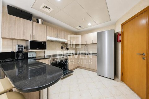 Duplex in Dubai Marina, Dubai 3 bedrooms, 220.83 sq.m. № 137090 - photo 4