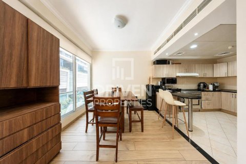 Duplex in Dubai Marina, Dubai 3 bedrooms, 220.83 sq.m. № 137090 - photo 10