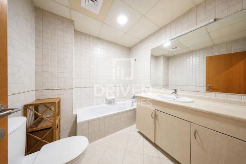 Duplex in Dubai Marina, Dubai 3 bedrooms, 220.83 sq.m. № 137090 - photo 15