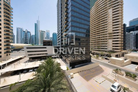 Duplex in Dubai Marina, Dubai 3 bedrooms, 220.83 sq.m. № 137090 - photo 18