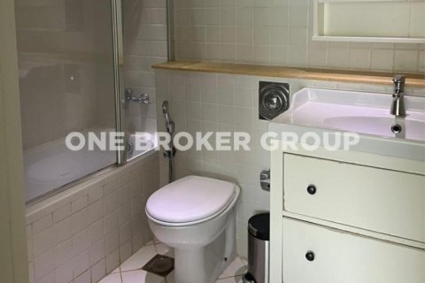 Apartment in Dubai Marina, Dubai 2 bedrooms, 127 sq.m. № 1099 - photo 17