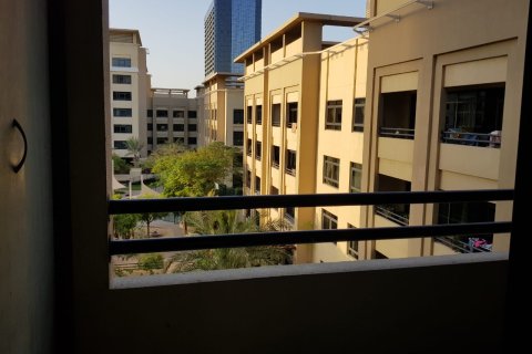Apartment in Al Nakheel, Greens, Dubai 2 bedrooms, 153.29 sq.m. № 1098 - photo 1
