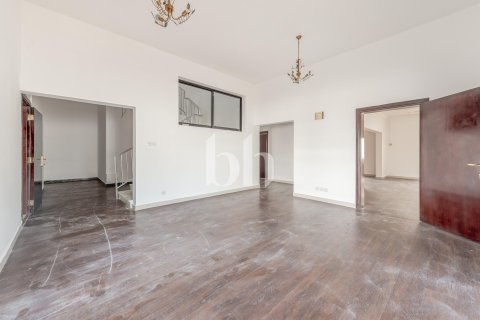 Villa in Al Rashidiya, Dubai 5 bedrooms, 10000 sq.m. № 134039 - photo 21