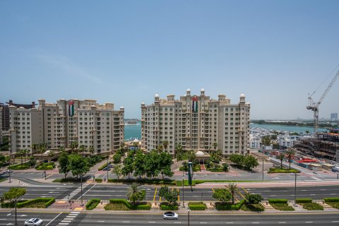 Apartamento en Palm Jumeirah, Dubai, 3 dormitorios, 202.62 m², № 134047 - foto 2