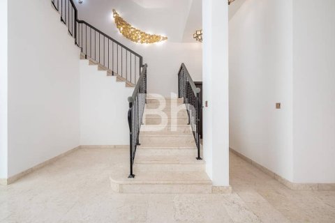 Снять в аренду виллу в The Villa, Дубай: 5 спален, 530м², № 21895 - фото 5