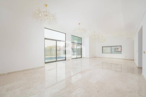 Снять в аренду виллу в The Villa, Дубай: 5 спален, 530м², № 21895 - фото 2