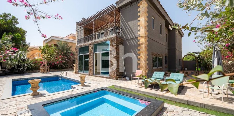 Вилла в The Villa, Дубай, 5 спален, 530м², № 21895