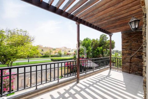 Снять в аренду виллу в The Villa, Дубай: 5 спален, 530м², № 21895 - фото 19