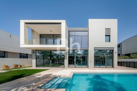 Снять в аренду виллу в Al Furjan, Дубай: 5 спален, 570м², № 21911 - фото 1