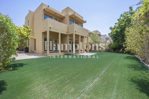 Снять в аренду виллу в Arabian Ranches 2, Дубай: 3 спальни, 594.57920000м², № 63803 - фото 20