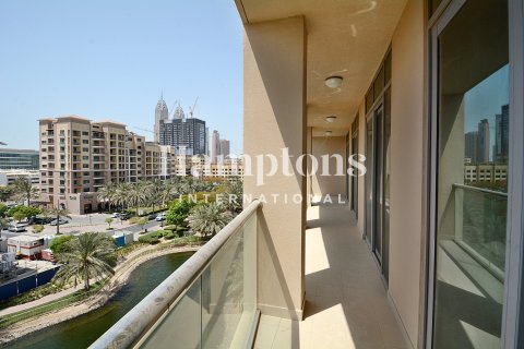 Appartement à The Views 1, The Views, Dubai, 2 chambres, 131.74017012 m², № 63802 - photo 1