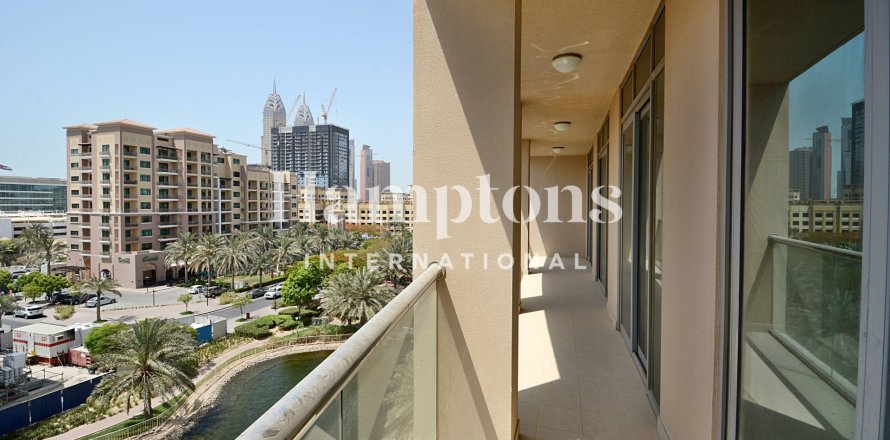 Appartement à The Views 1, The Views, Dubai, 2 chambres, 131.74 m², № 63802