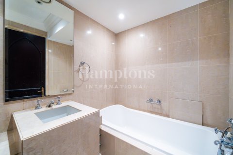 Снять в аренду квартиру в Даунтаун Дубай (Даунтаун Бурдж Дубай), Дубай: 2 спальни, 203.73906609м², № 63805 - фото 17