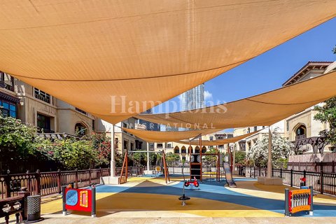 Снять в аренду квартиру в Даунтаун Дубай (Даунтаун Бурдж Дубай), Дубай: 2 спальни, 203.73906609м², № 63805 - фото 8