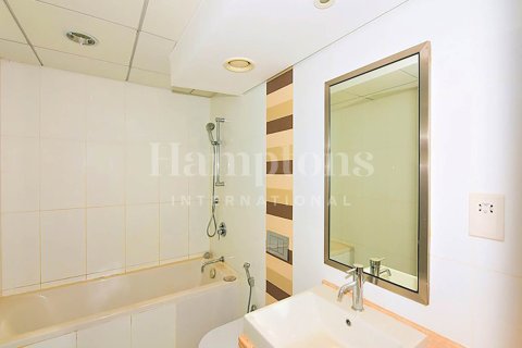 Снять в аренду квартиру в Даунтаун Дубай (Даунтаун Бурдж Дубай), Дубай: 3 спальни, 155.01980386м², № 63804 - фото 17