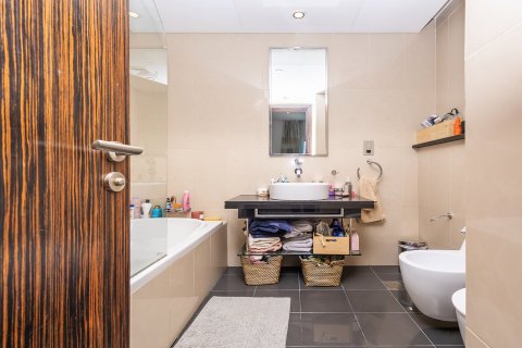 Снять в аренду квартиру в Джумейра Лейк Тауэрс, Дубай: 1 спальня, 74.50820600м², № 63809 - фото 8