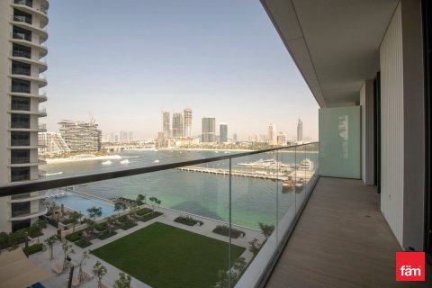 Apartment in Dubai Harbour, Dubai 1 bedroom, 79.2 sq.m. № 11215 - photo 1