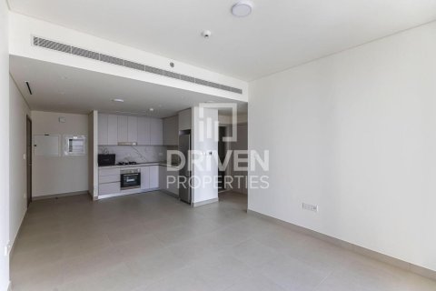 Apartment in EMAAR Beachfront, Dubai Harbour, Dubai 1 bedroom, 67.73 sq.m. № 129044 - photo 2
