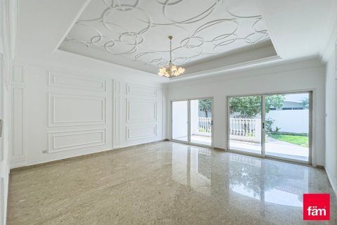 Villa in Al Safa, Dubai 4 bedrooms, 250.8 sq.m. № 60361 - photo 5