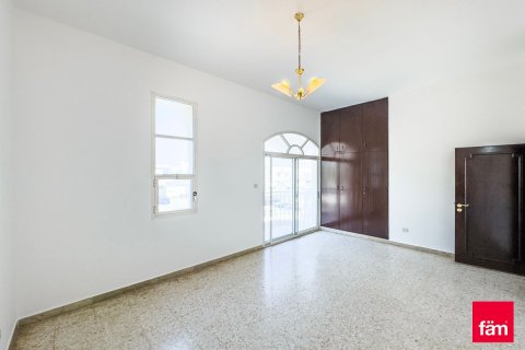 Villa in Al Safa, Dubai 4 bedrooms, 250.8 sq.m. № 60361 - photo 20