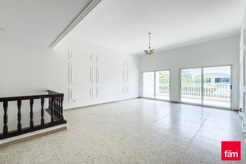 Villa in Al Safa, Dubai 4 bedrooms, 250.8 sq.m. № 60361 - photo 9