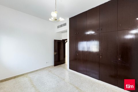 Villa in Al Safa, Dubai 4 bedrooms, 250.8 sq.m. № 60361 - photo 16