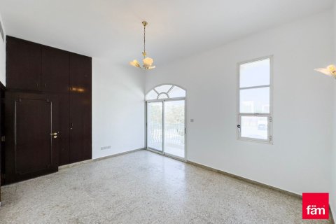 Villa in Al Safa, Dubai 4 bedrooms, 250.8 sq.m. № 60361 - photo 26