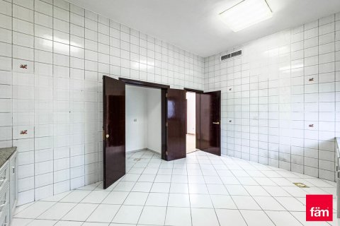 Villa in Al Safa, Dubai 4 bedrooms, 250.8 sq.m. № 60361 - photo 12