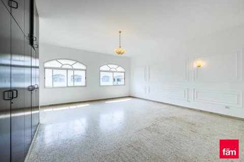 Villa in Al Safa, Dubai 4 bedrooms, 250.8 sq.m. № 60361 - photo 15