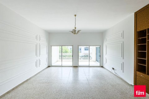 Villa in Al Safa, Dubai 4 bedrooms, 250.8 sq.m. № 60361 - photo 25